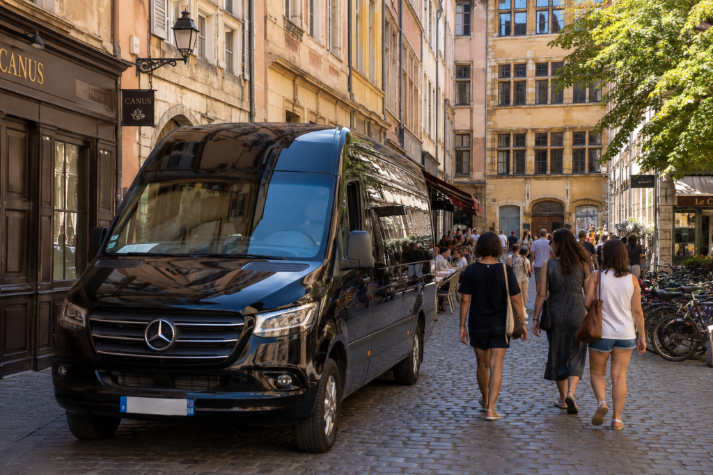 Best airport transfer Paris for travellers arriving with luggage